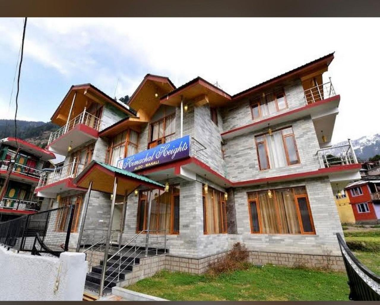 Hotel Himachal Heights Маналі Екстер'єр фото